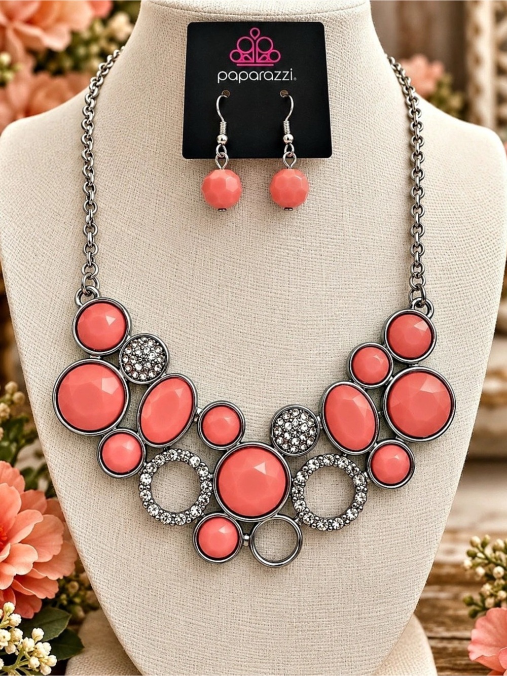 PapARazzi Coral Statement Necklace & Earrings NWT